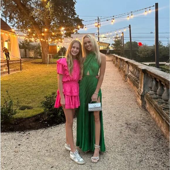 L'IDÉE Renaissance Halter Satin A-Line Gown Size 8 - Picture 4 of 8